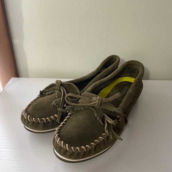 Minnetonka Olive Green Suede Moccasins - Picture 4 of 7